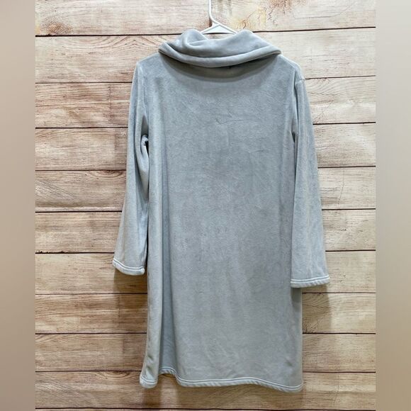 SOFTIES PLUSH LOUNGER IN GRAY‎ - Picture 4 of 7